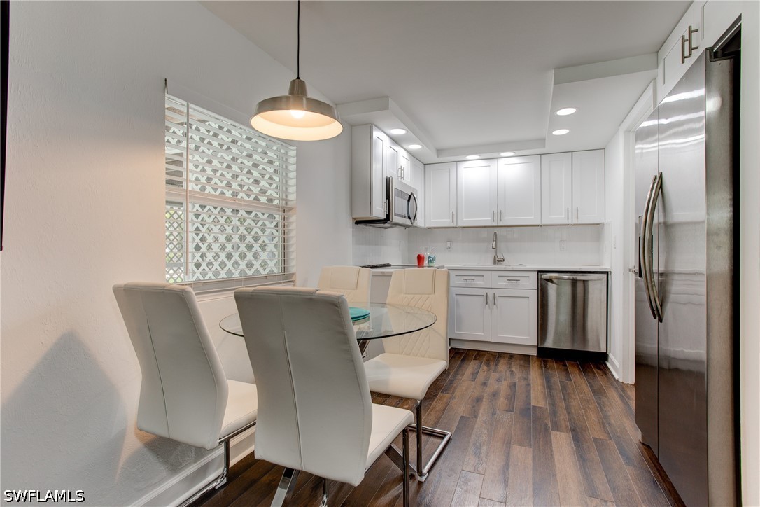 126 Andre Mar, Fort Myers Beach, FL 33931