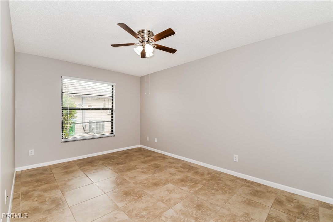 1005 22nd, Cape Coral, FL 33991