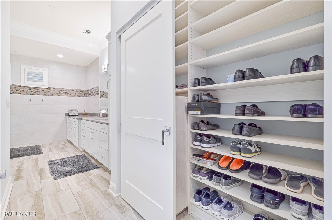 Closet