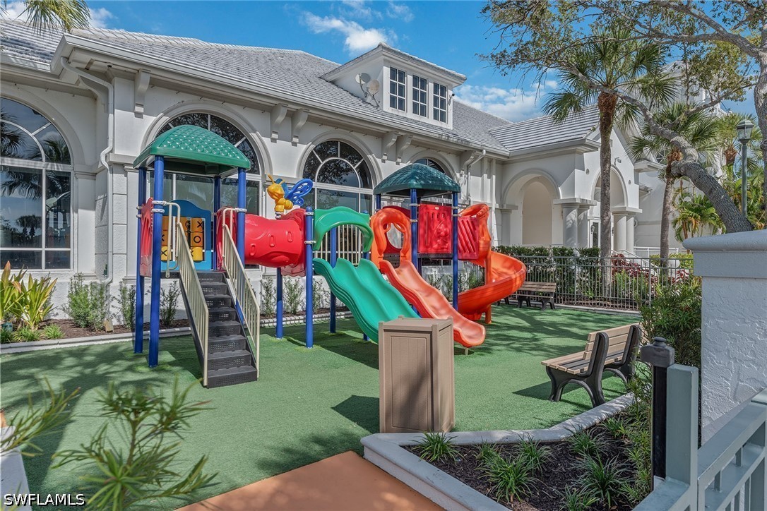 3317 Belon, Naples, FL 34114
