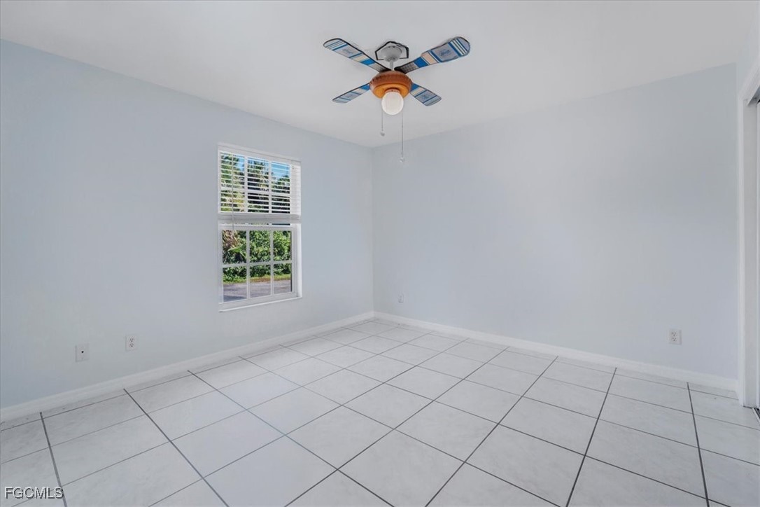2831 White, Naples, FL 34117