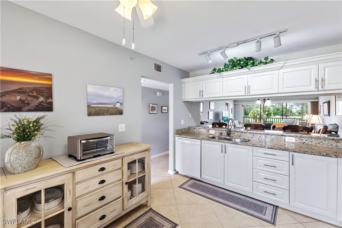1001 Eastham Unit C-206, Naples, FL 34104