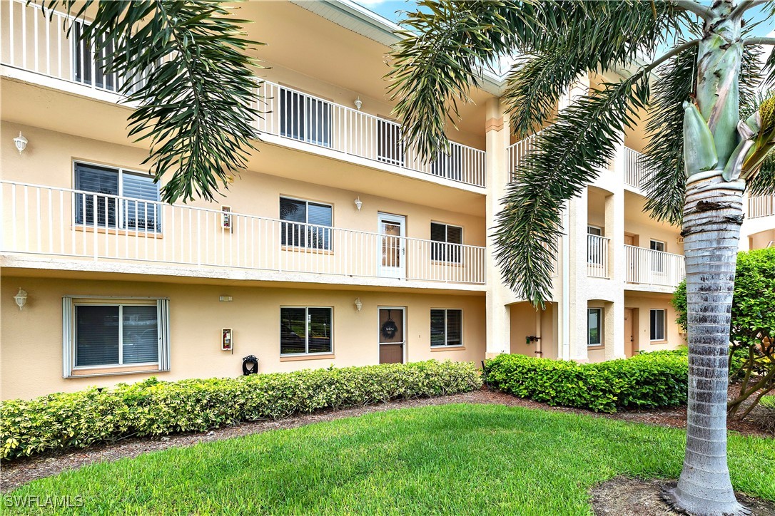 1001 Eastham Unit C-206, Naples, FL 34104