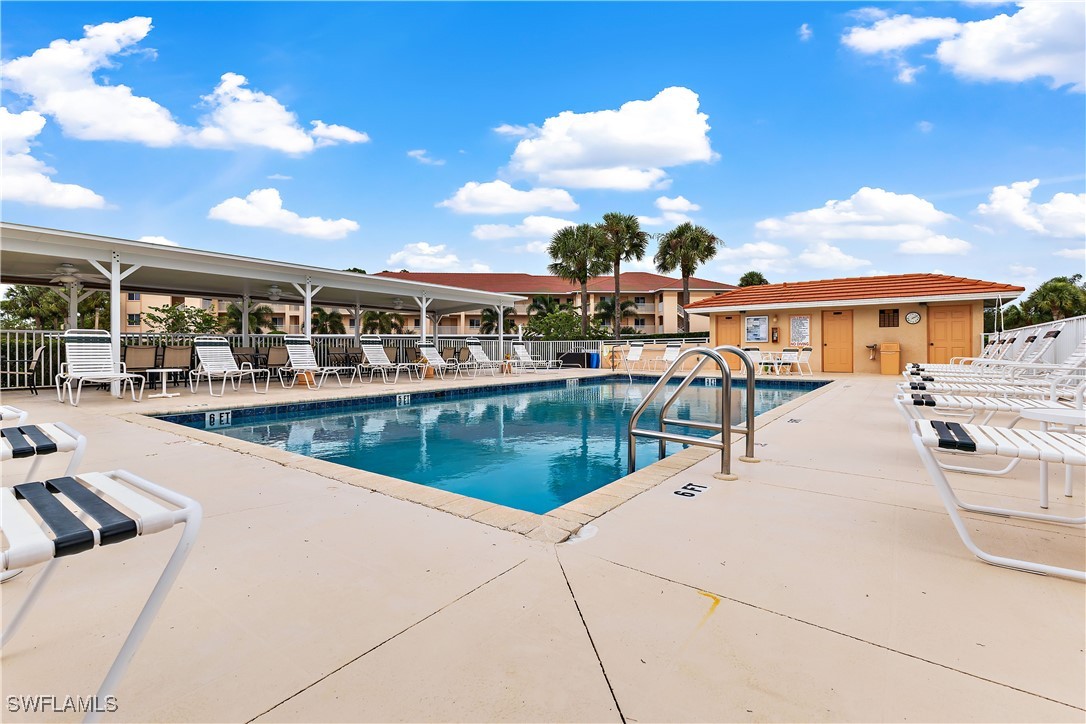 1001 Eastham Unit C-206, Naples, FL 34104