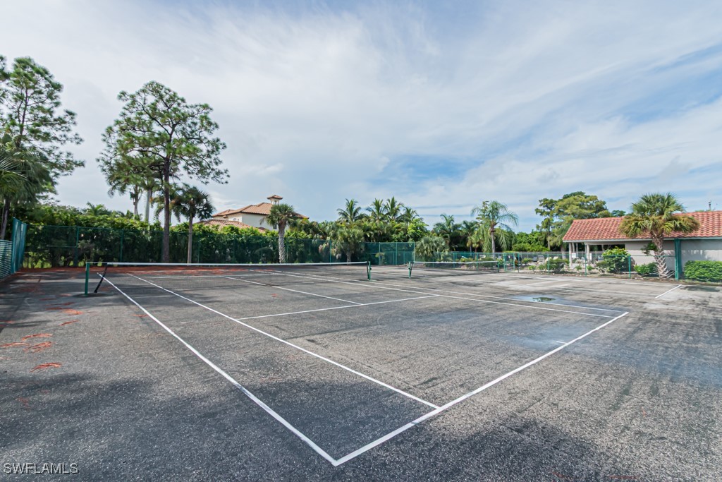 4544 Court Unit 18d, Naples, FL 34109