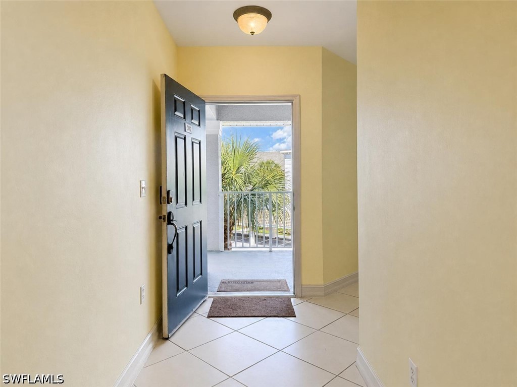 7811 Regal Heron Unit 302, Naples, FL 34104