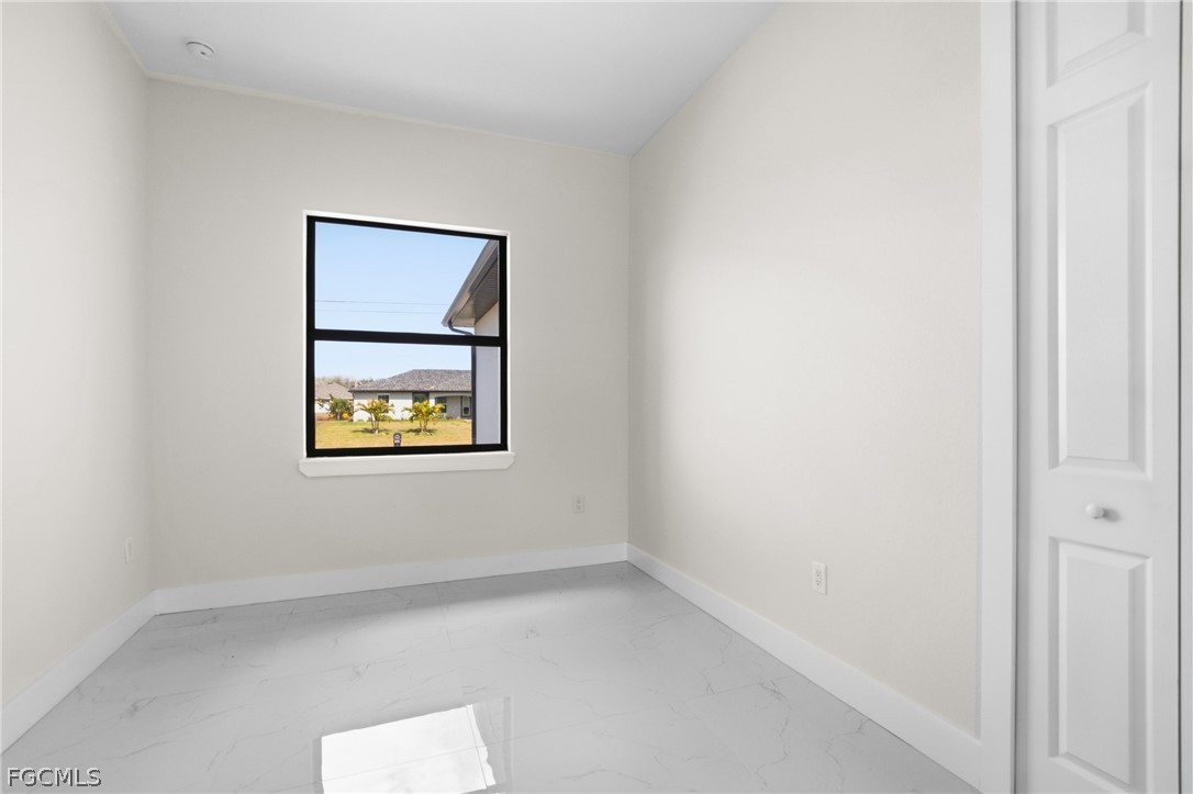 2100 21st, Cape Coral, FL 33993