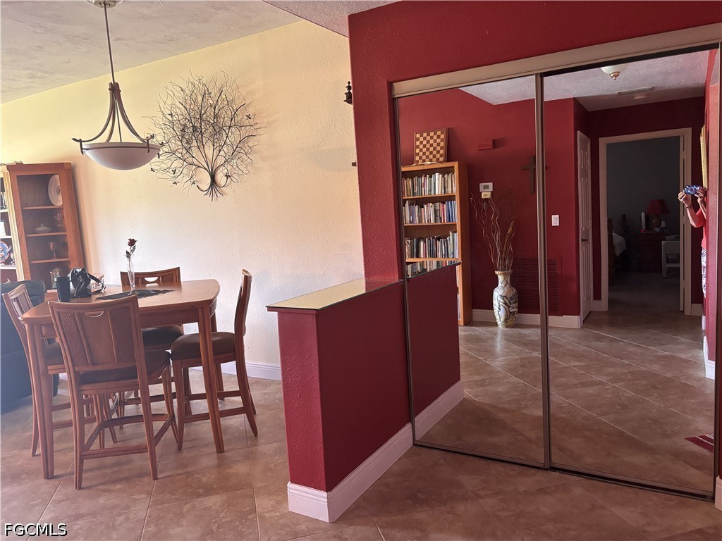 DiningArea