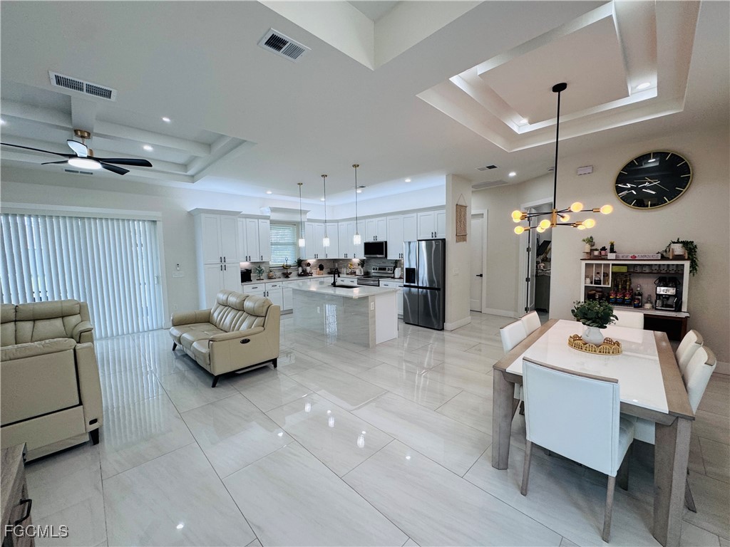 DiningArea