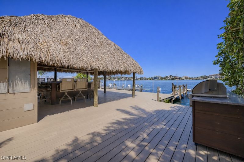 Dock