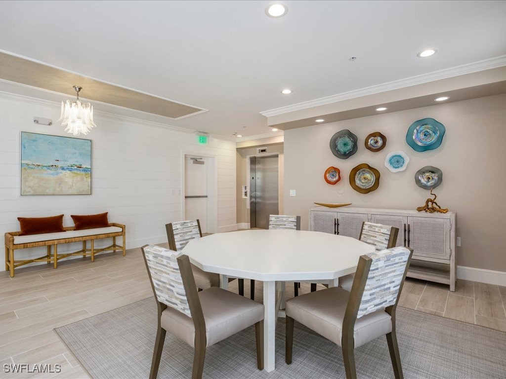 DiningArea