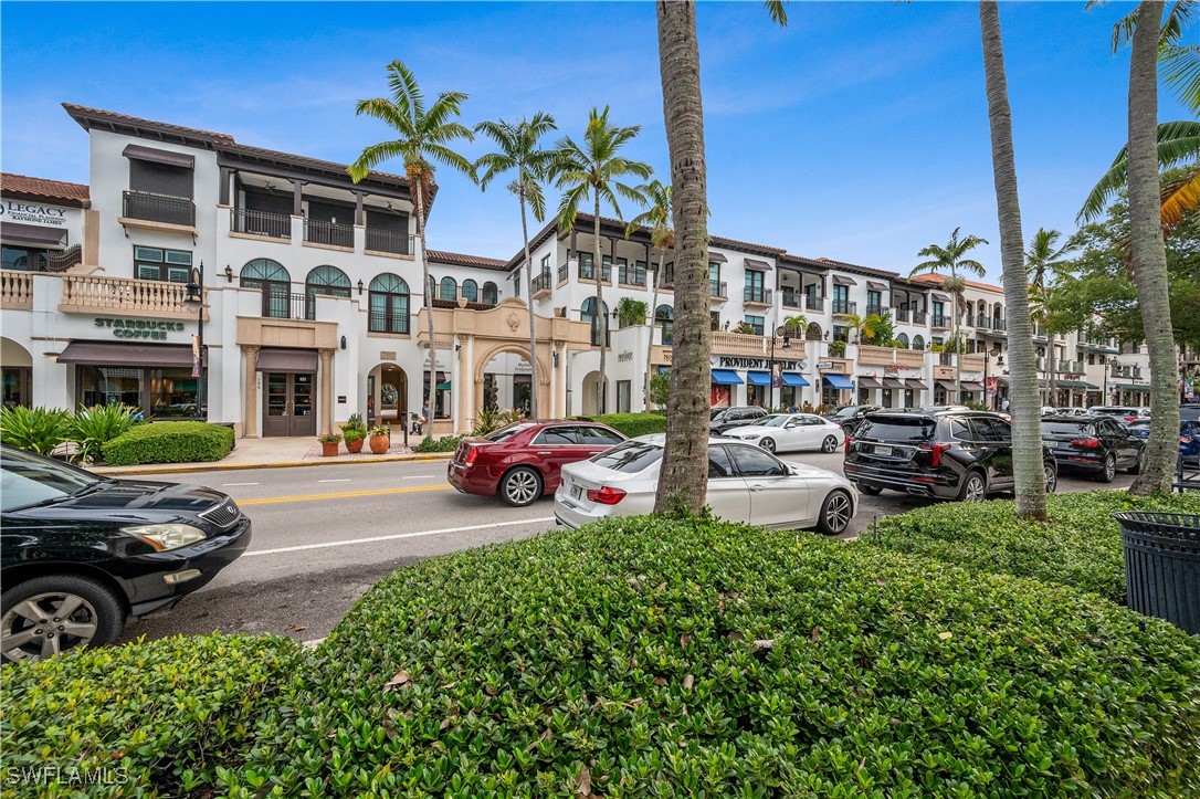766 Central Unit 313, Naples, FL 34102
