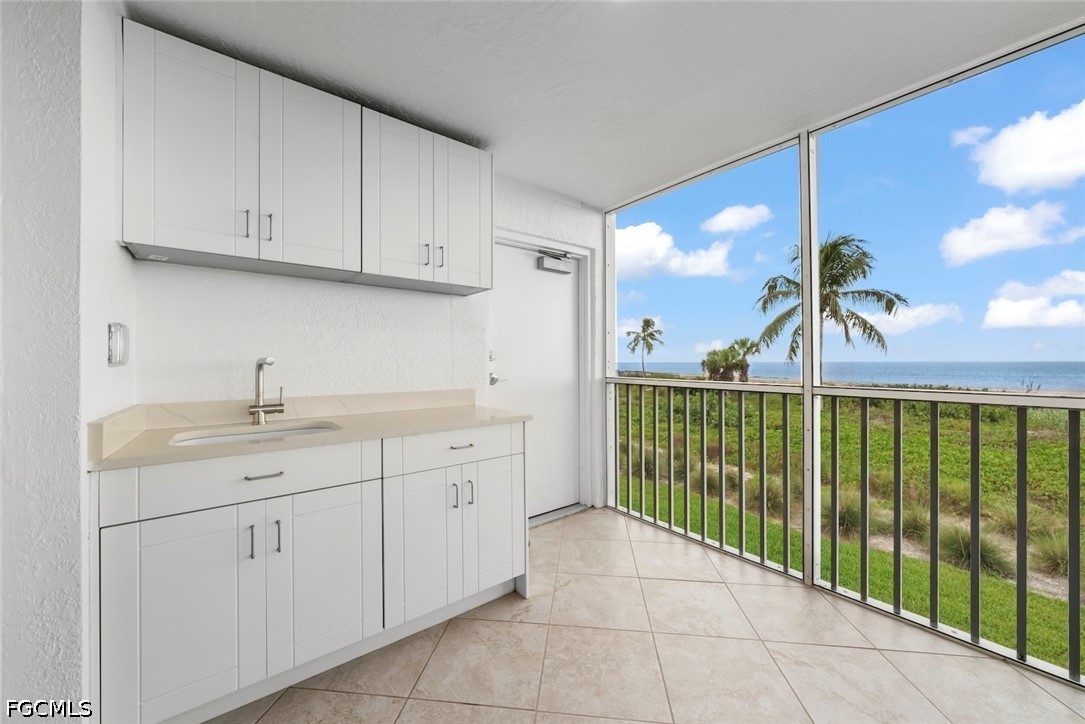 3145 Gulf Unit 102, Sanibel, FL 33957