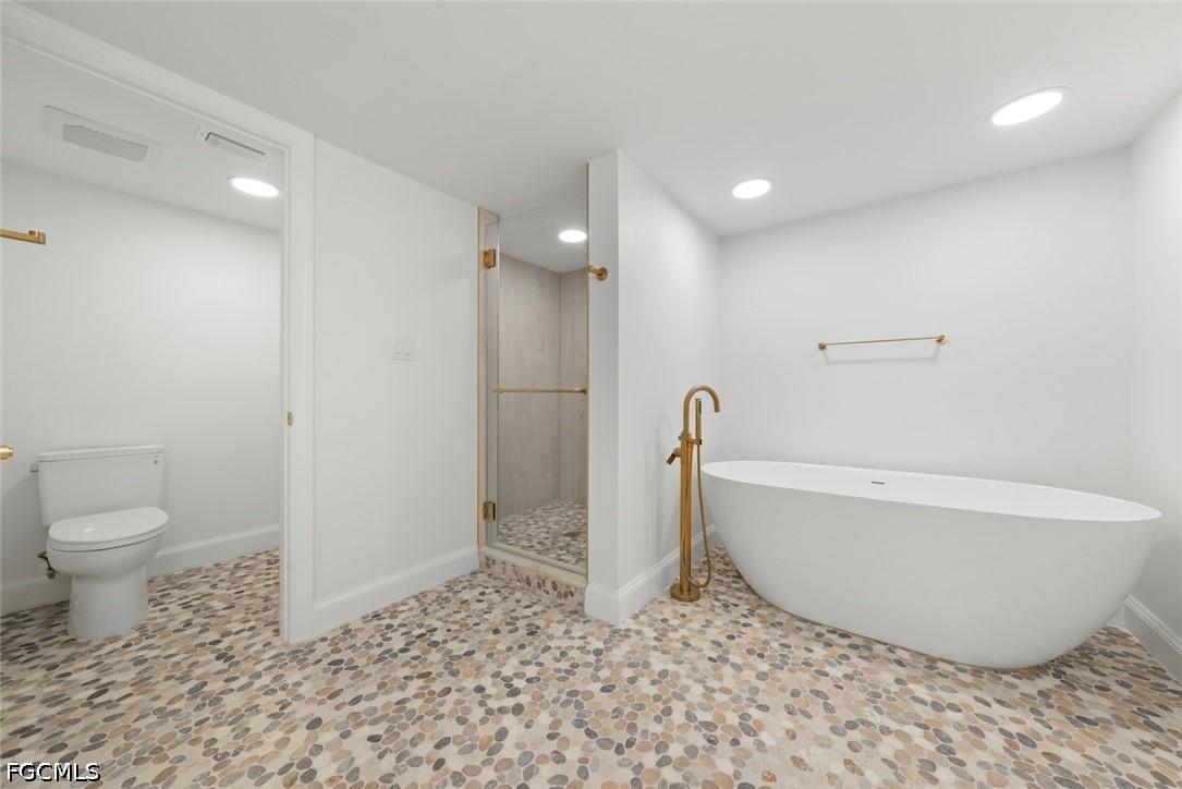 3145 Gulf Unit 102, Sanibel, FL 33957