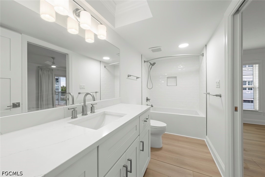 3145 Gulf Unit 102, Sanibel, FL 33957