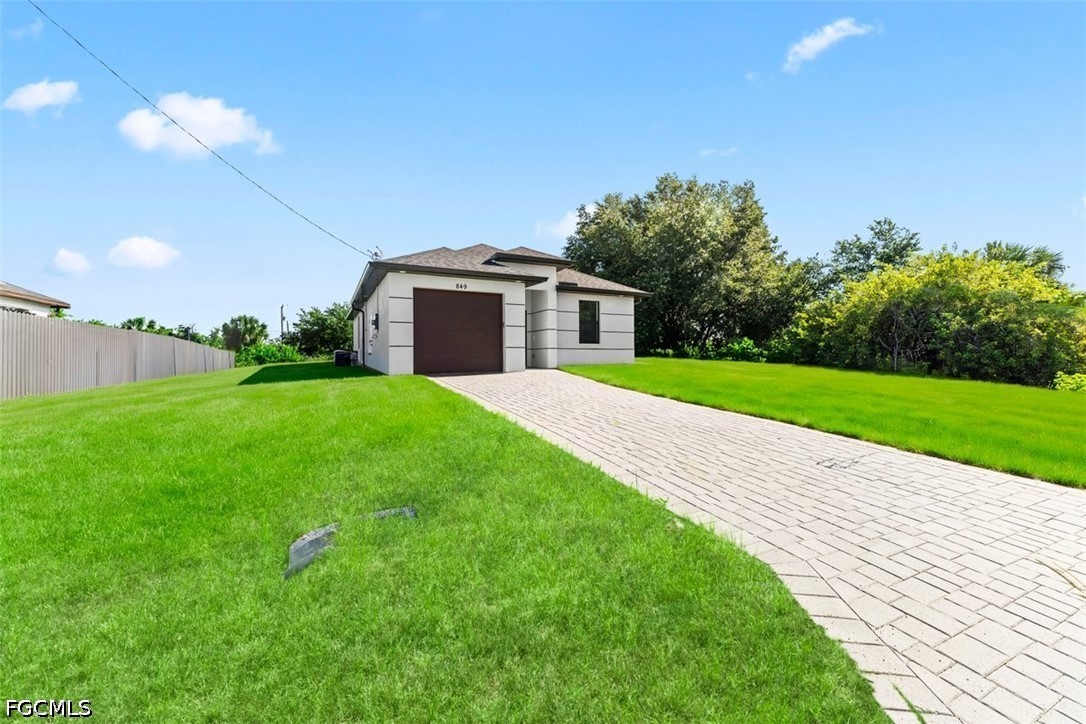 849 Wolverine, Lehigh Acres, FL 33974