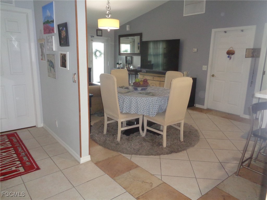 DiningArea