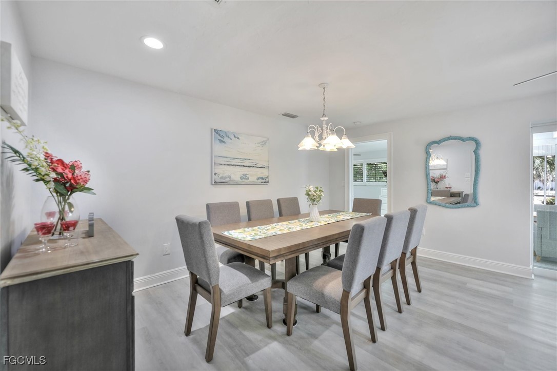 DiningArea