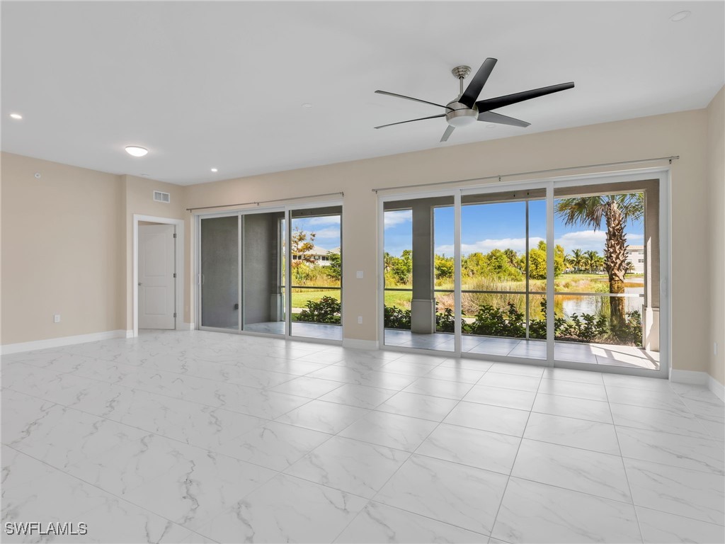257 Indies Dr E Unit 102, Naples, FL 34114
