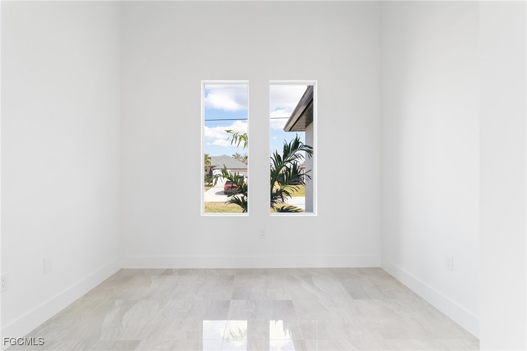 1336 13th, Cape Coral, FL 33993