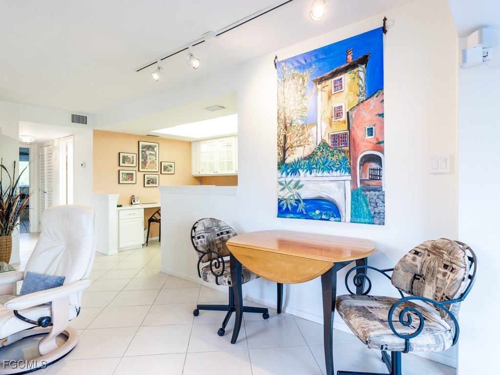 DiningArea