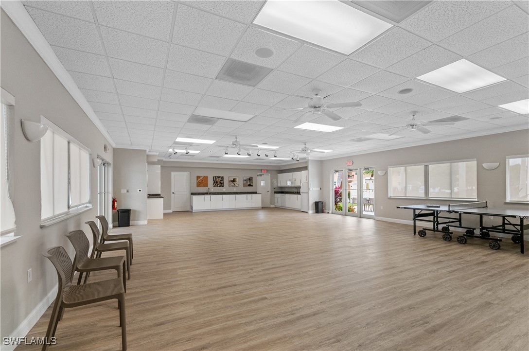 534 12th Unit 534, Naples, FL 34102