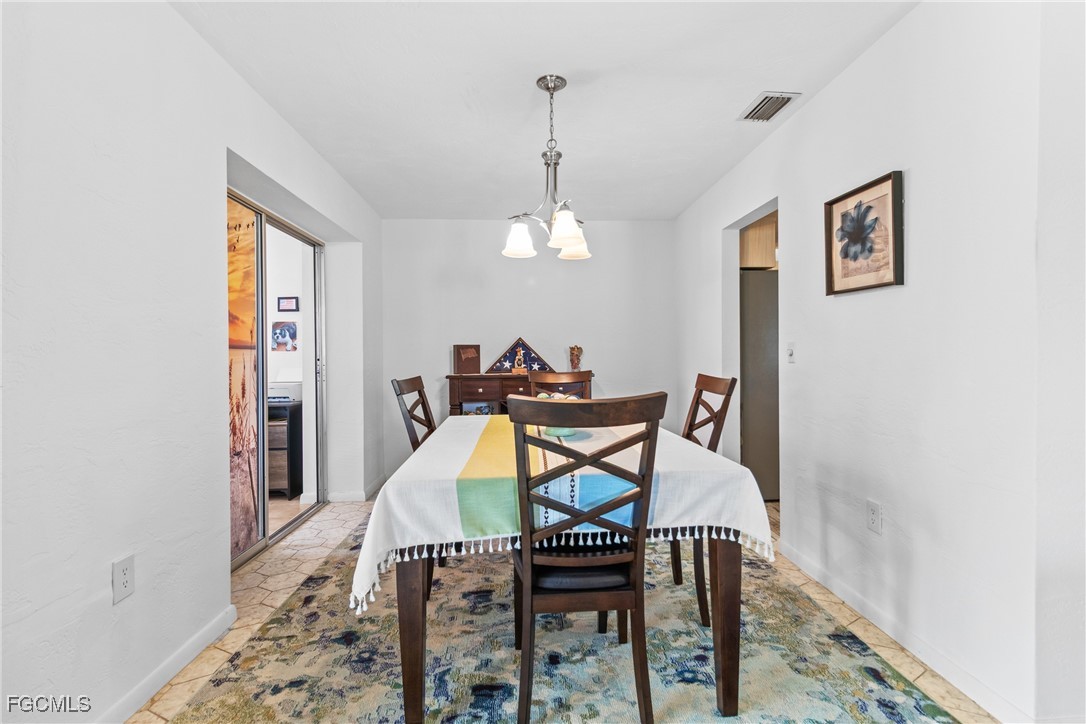 DiningArea