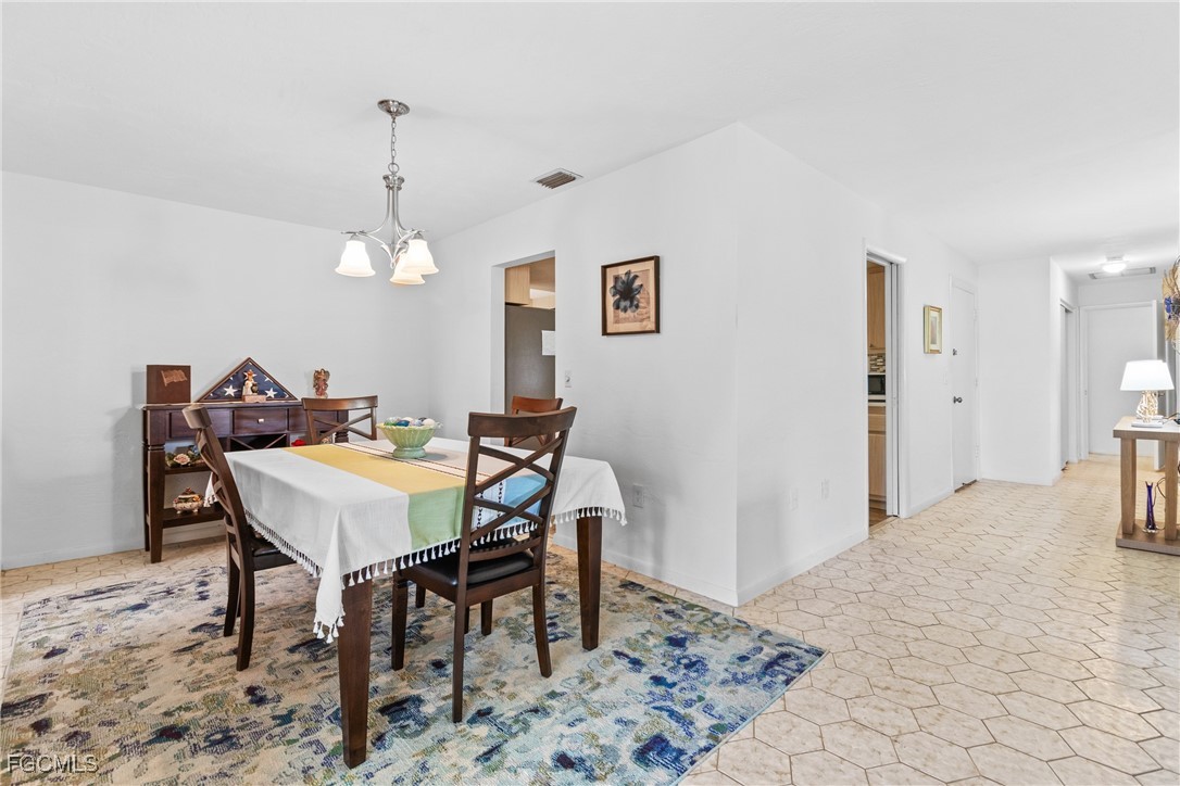DiningArea