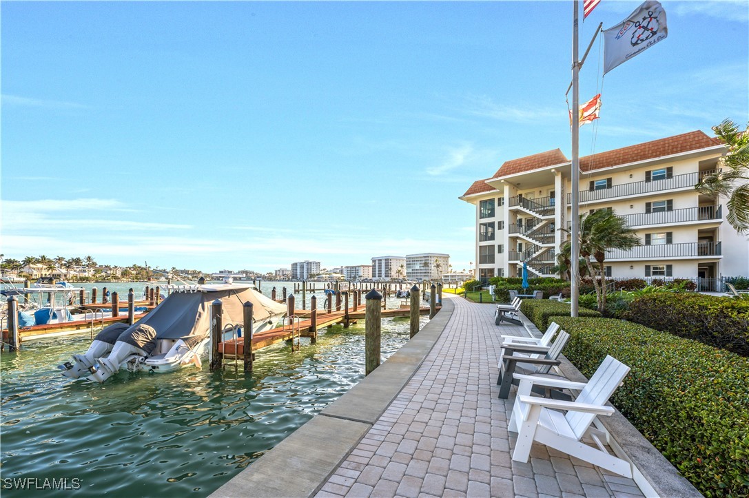 Dock