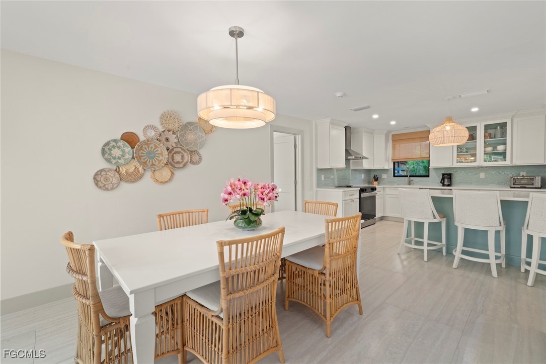 DiningArea