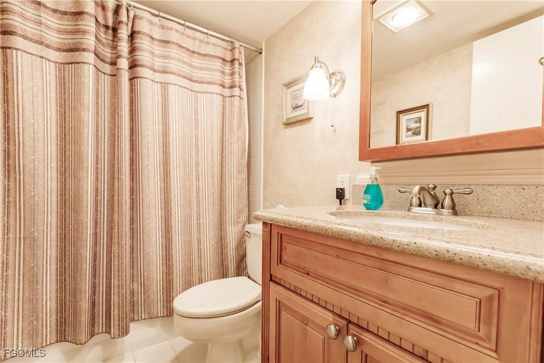 4585 Trawler Unit 302, Fort Myers, FL 33919