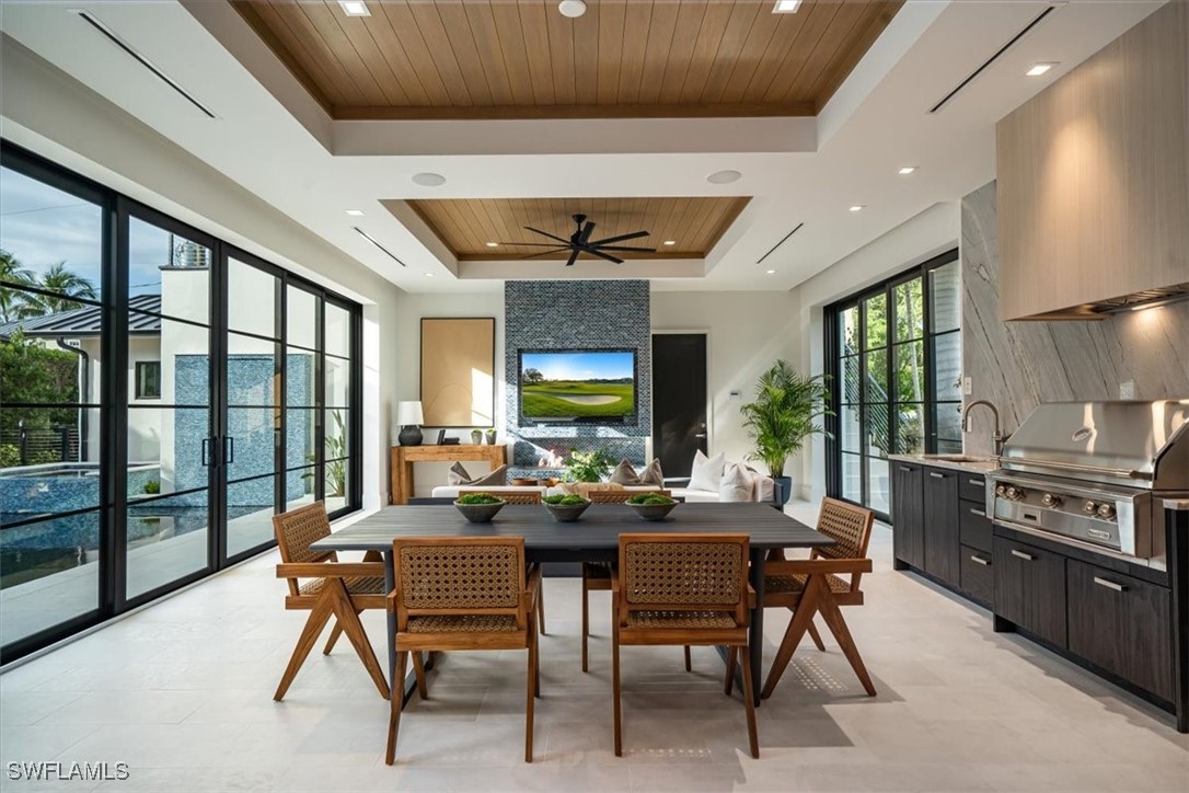 DiningArea