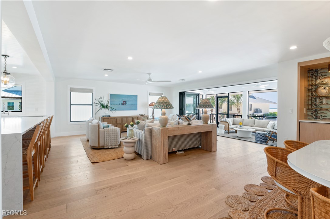 24 Beach Homes, Captiva, FL 33924