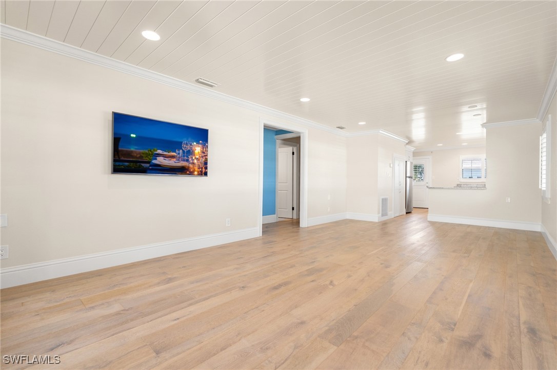 310 14th Unit 310b, Naples, FL 34102