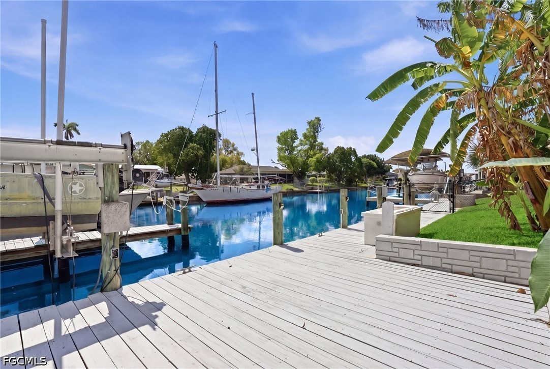 Dock