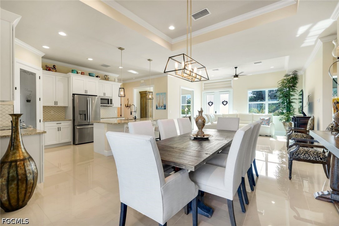 DiningArea