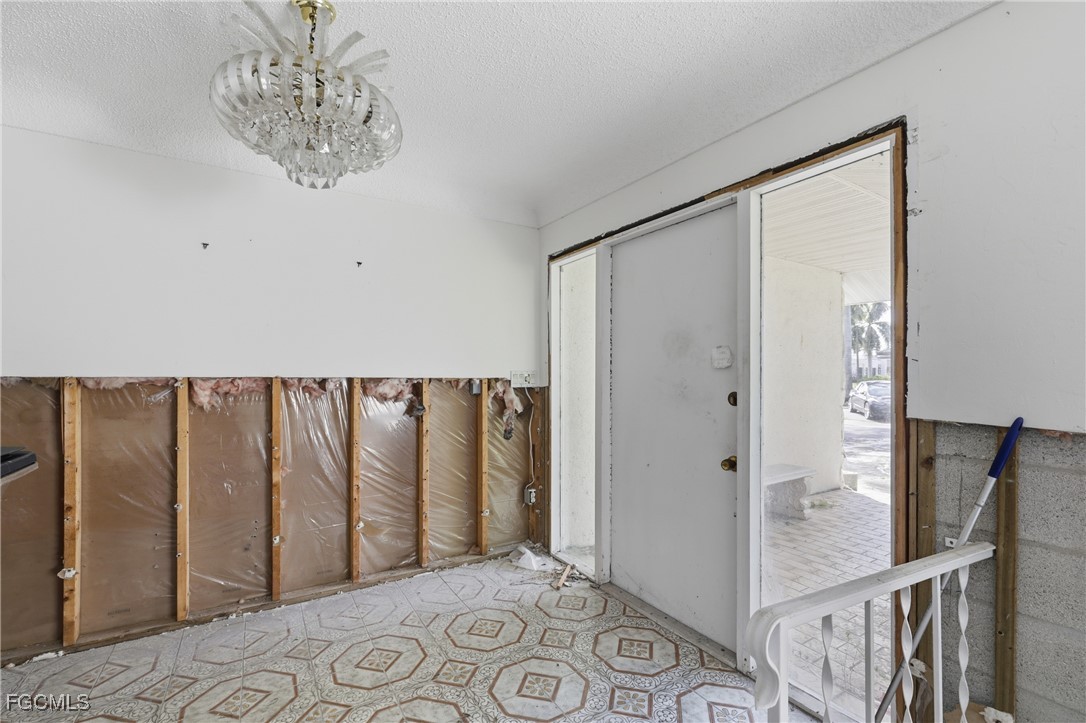 111 49th, Cape Coral, FL 33914