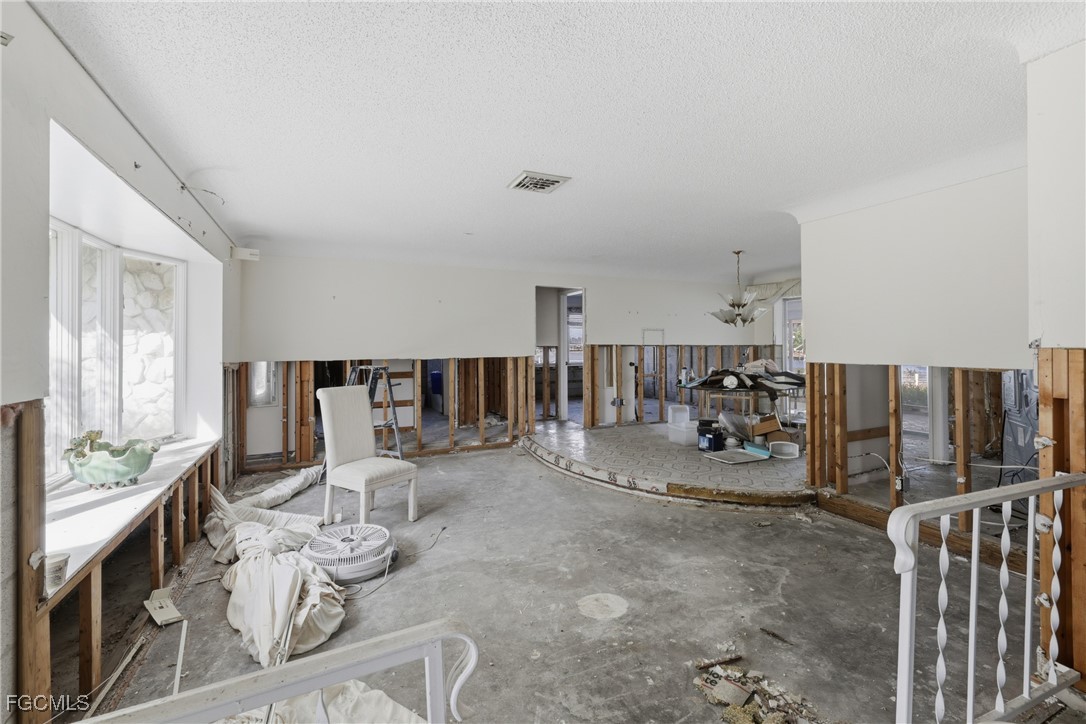 111 49th, Cape Coral, FL 33914