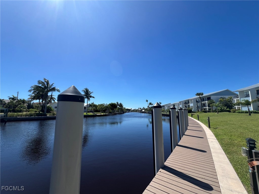 Dock