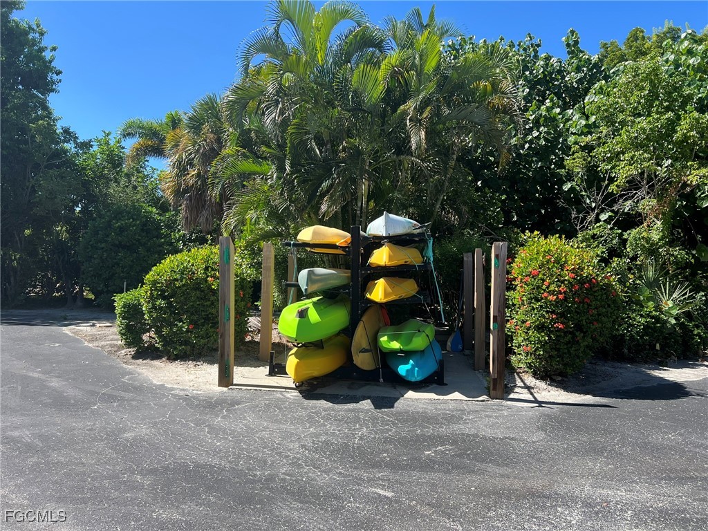 1250 Tennisplace Unit A33, Sanibel, FL 33957
