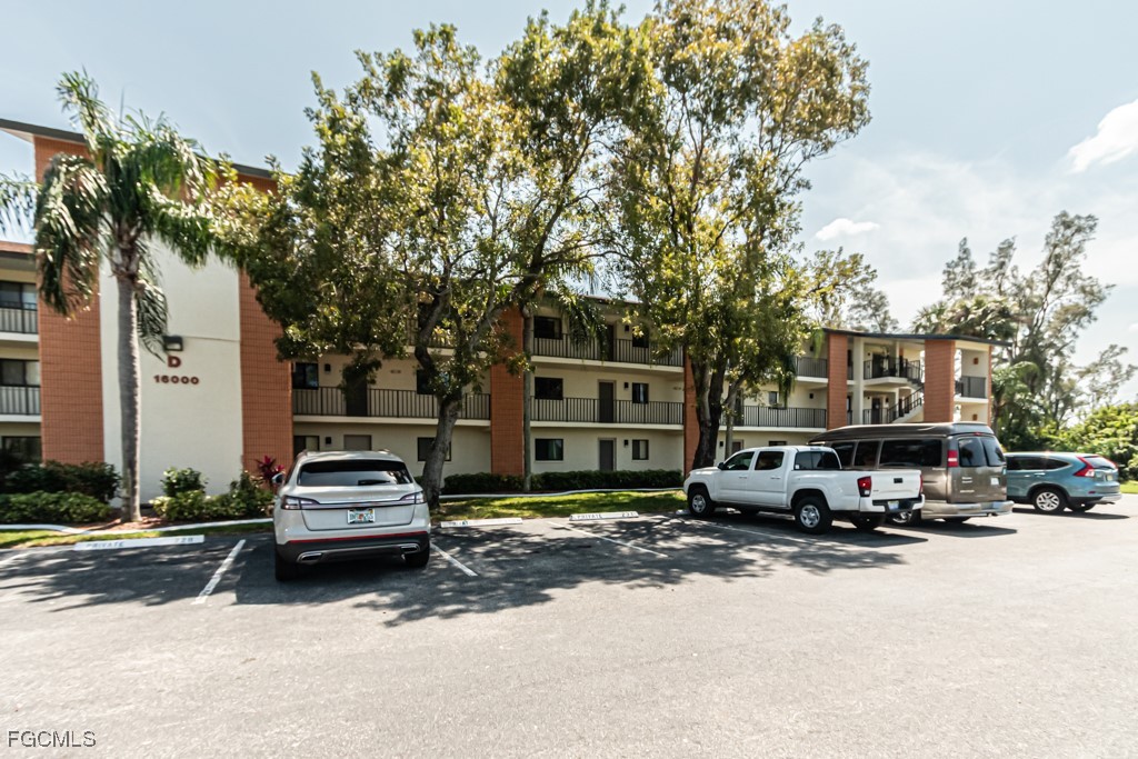 16000 Bay Pointe Unit 306, North Fort Myers, FL 33917