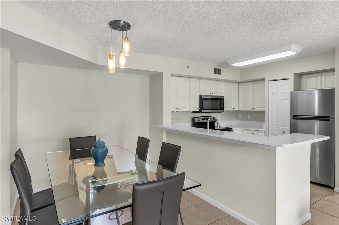 DiningArea