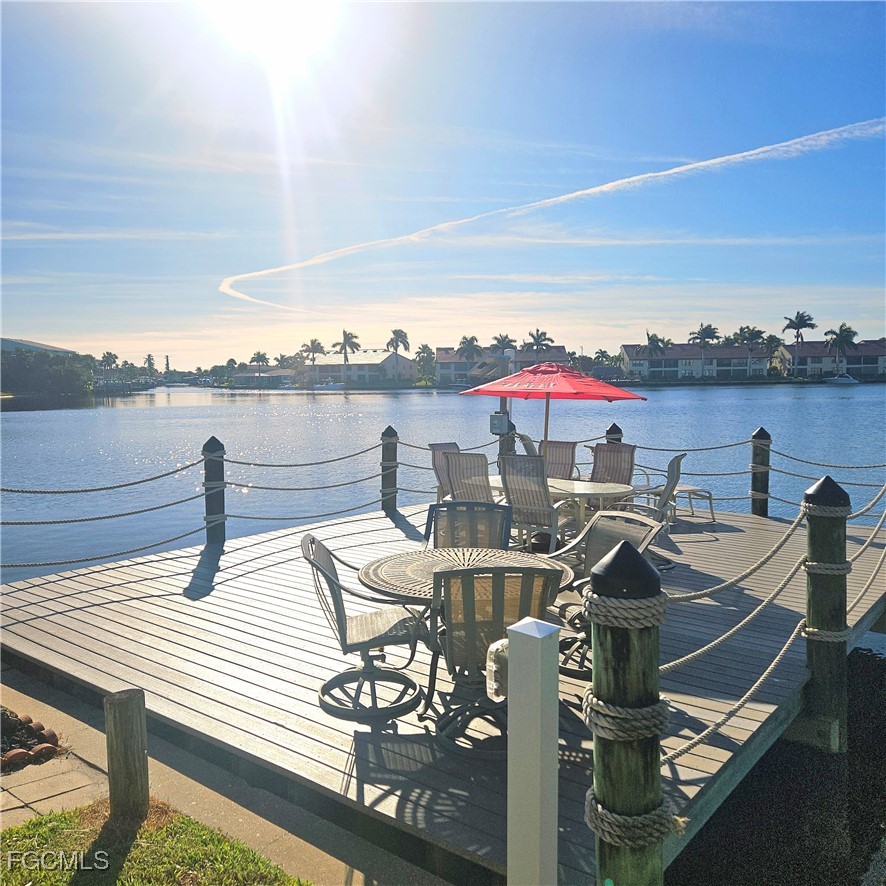 Dock