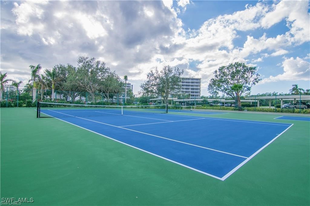 11 Bluebill Unit 404, Naples, FL 34108
