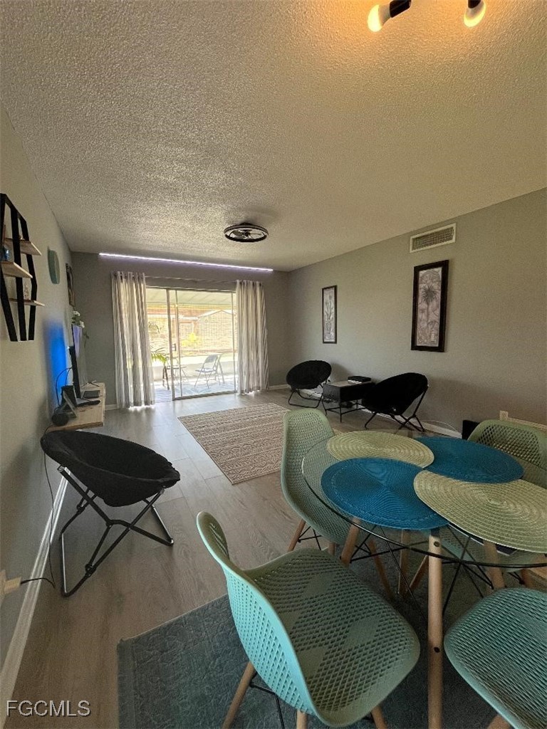 DiningArea