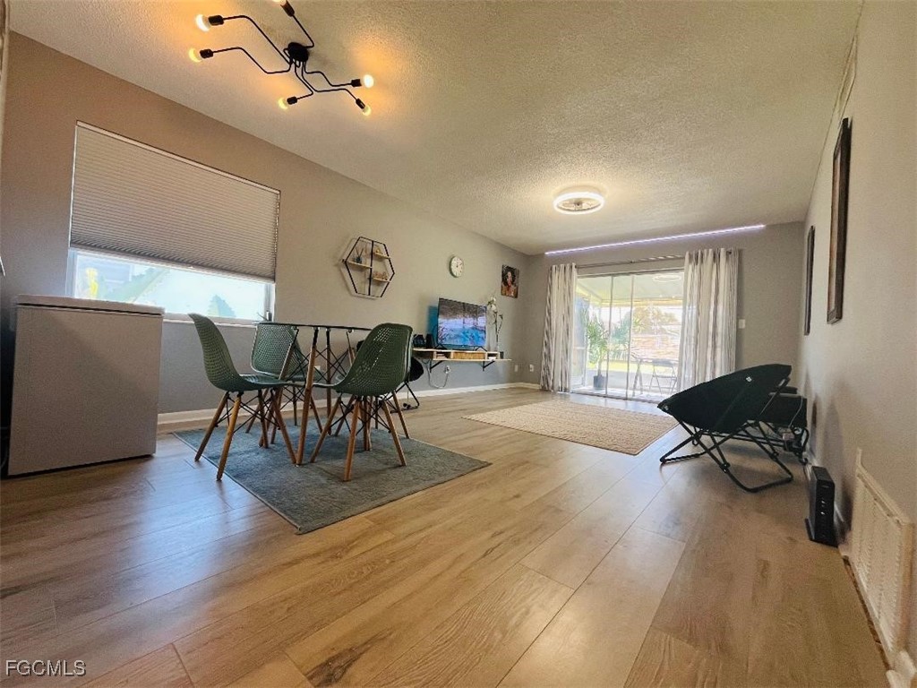DiningArea