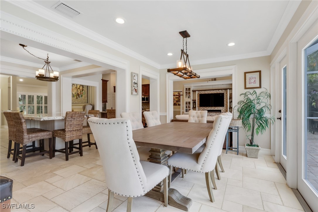 DiningArea