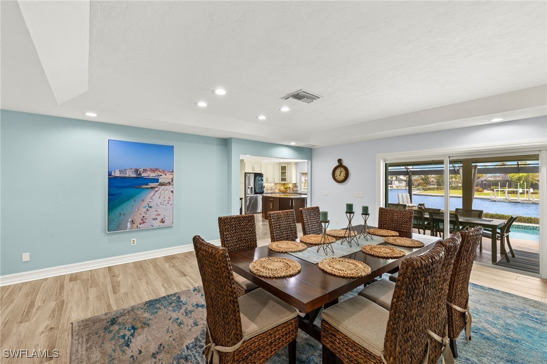 DiningArea