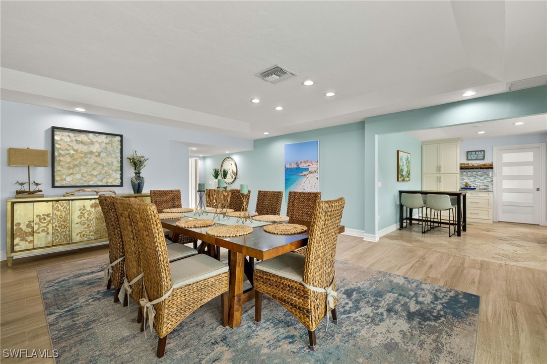 DiningArea