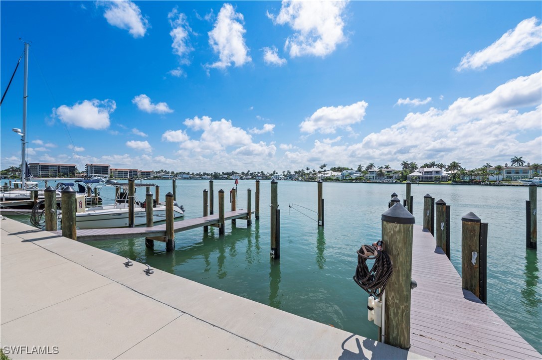 Dock